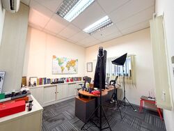 A'posh Bizhub (D27), Office #626050991
